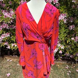 NWT Harlan Floral Sketch Long Sleeve Size MED retails 157 Perfect wedding dress